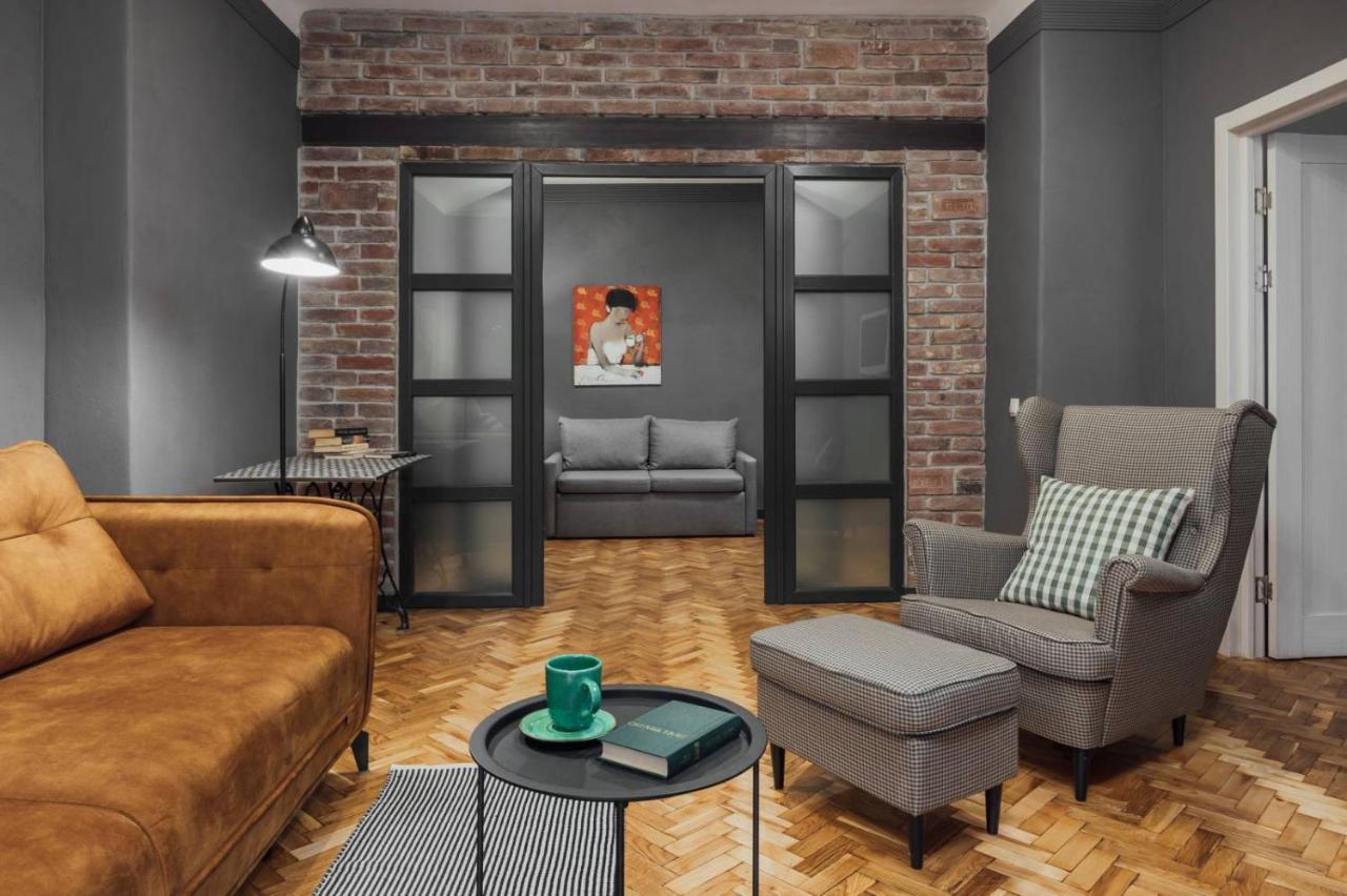 Apartment On Hnatiuka With Parking Lviv Eksteriør billede